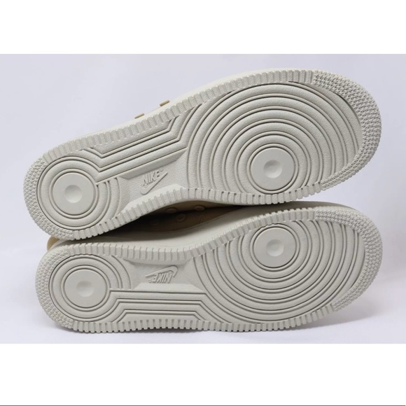 NWT 🔥 Nike SF AF1 Mid Sneakers, 917753-200 - Picture 6 of 7